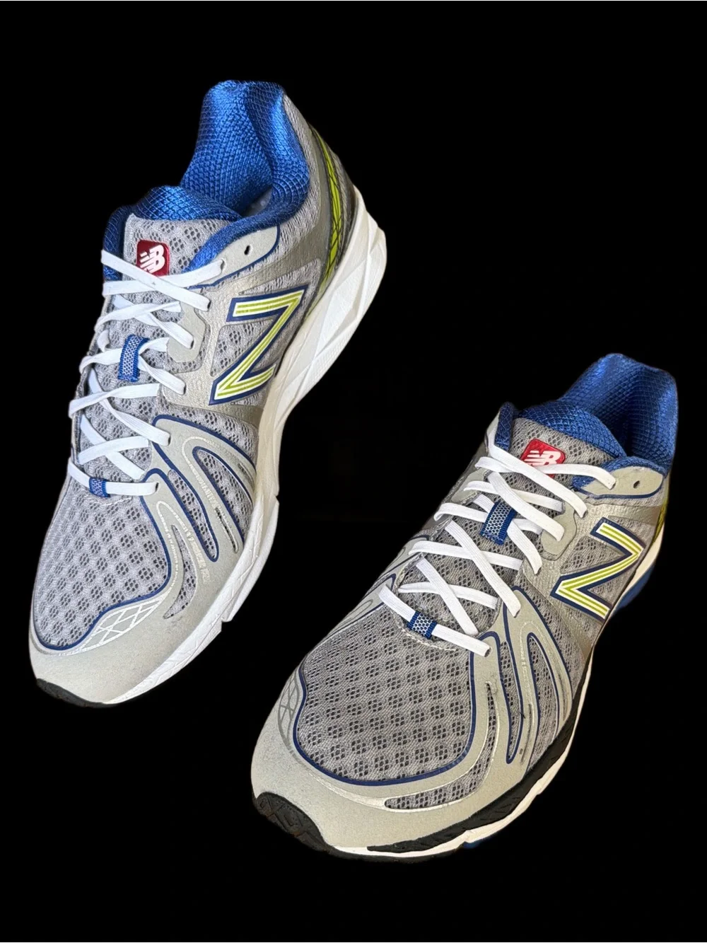 New Balance 890 Men’s size 10.5 Gray / Blue Mesh Running Shoes *NEW*